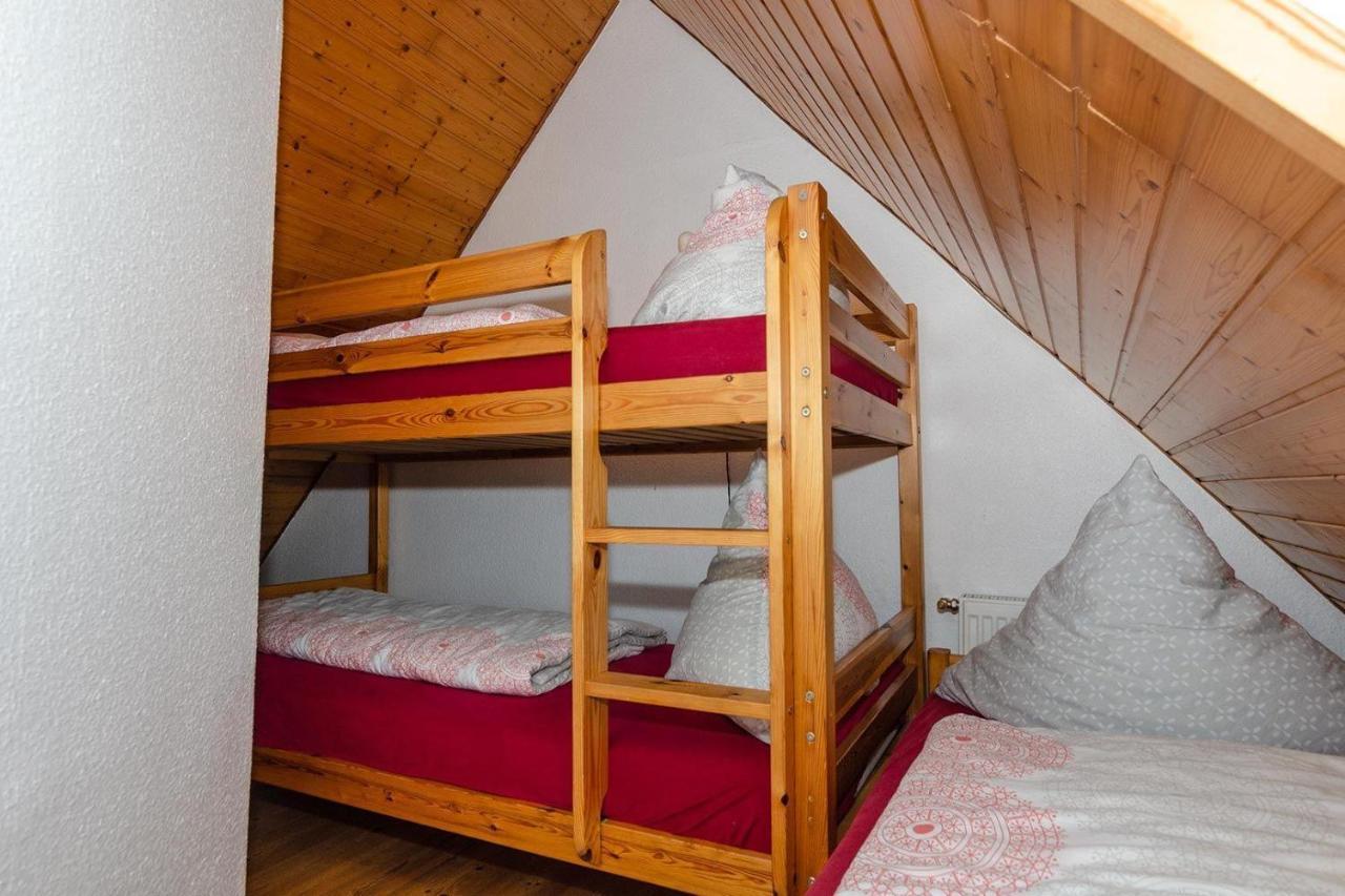 3-R-Ferienwohnung-Fuer-4-Personen-In-Schaprode-Auf-Ruegen-Zi3 Екстер'єр фото